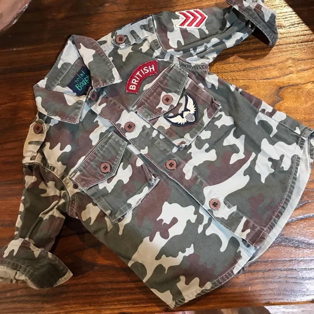 🎈Mini Boden  Camo Shirt